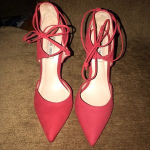 Steve Madden pointed heel